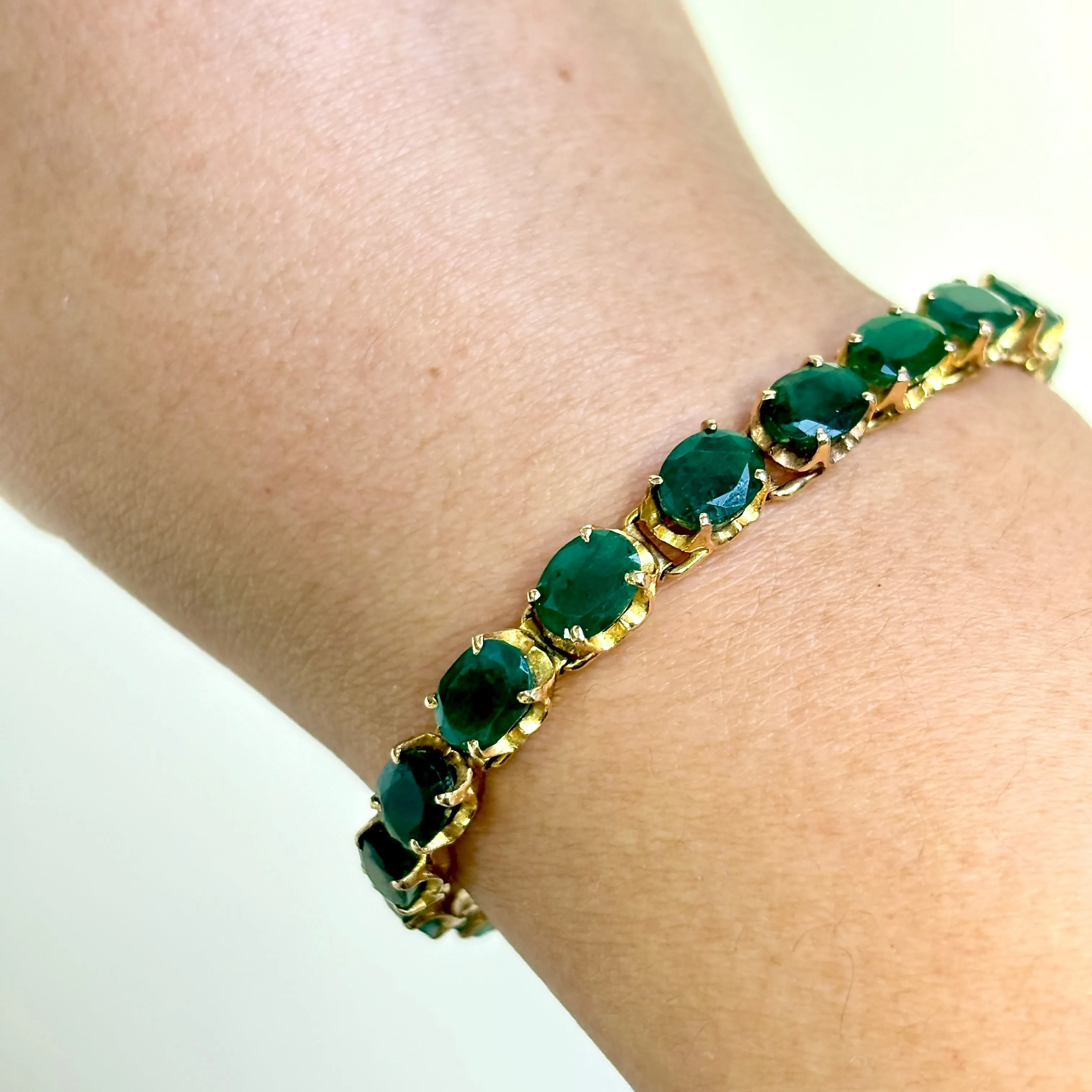 10k Yellow Gold Emerald Bracelet | 12.24ctw | 6.5"