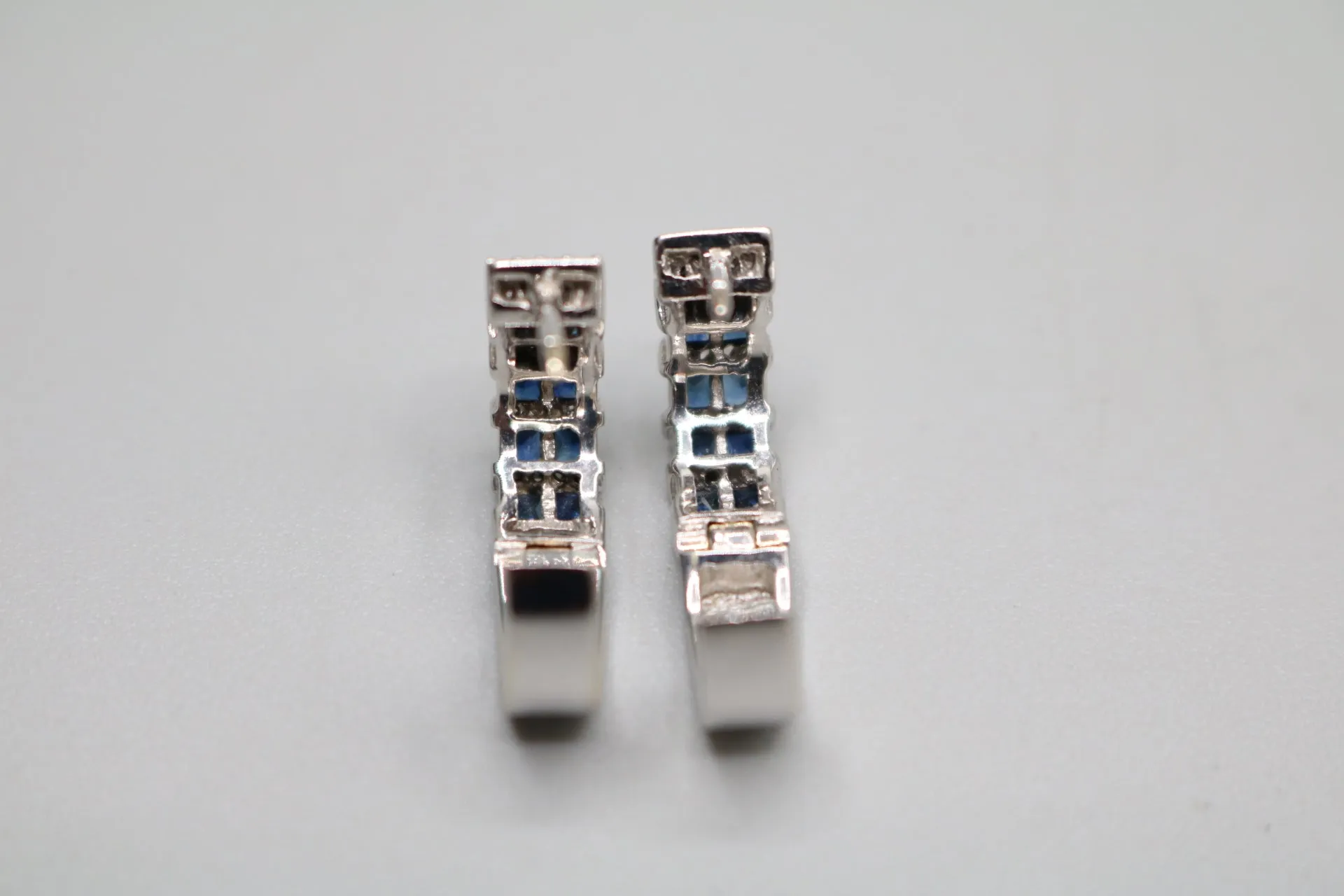 14K White Gold Diamond and Sapphire Earrings (Sapphire 0.40 CTW) (Diamond 0.40 CTW)