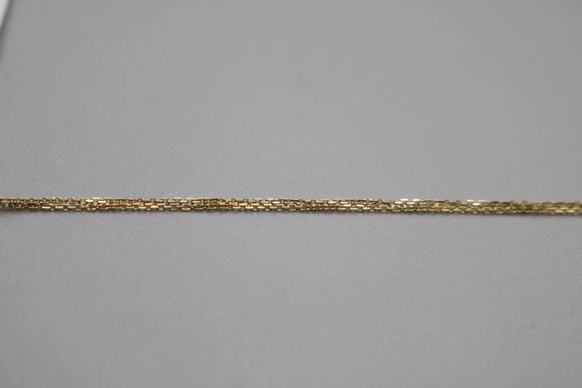 14K Yellow Gold Infinity Design Bracelet (7 Inches)