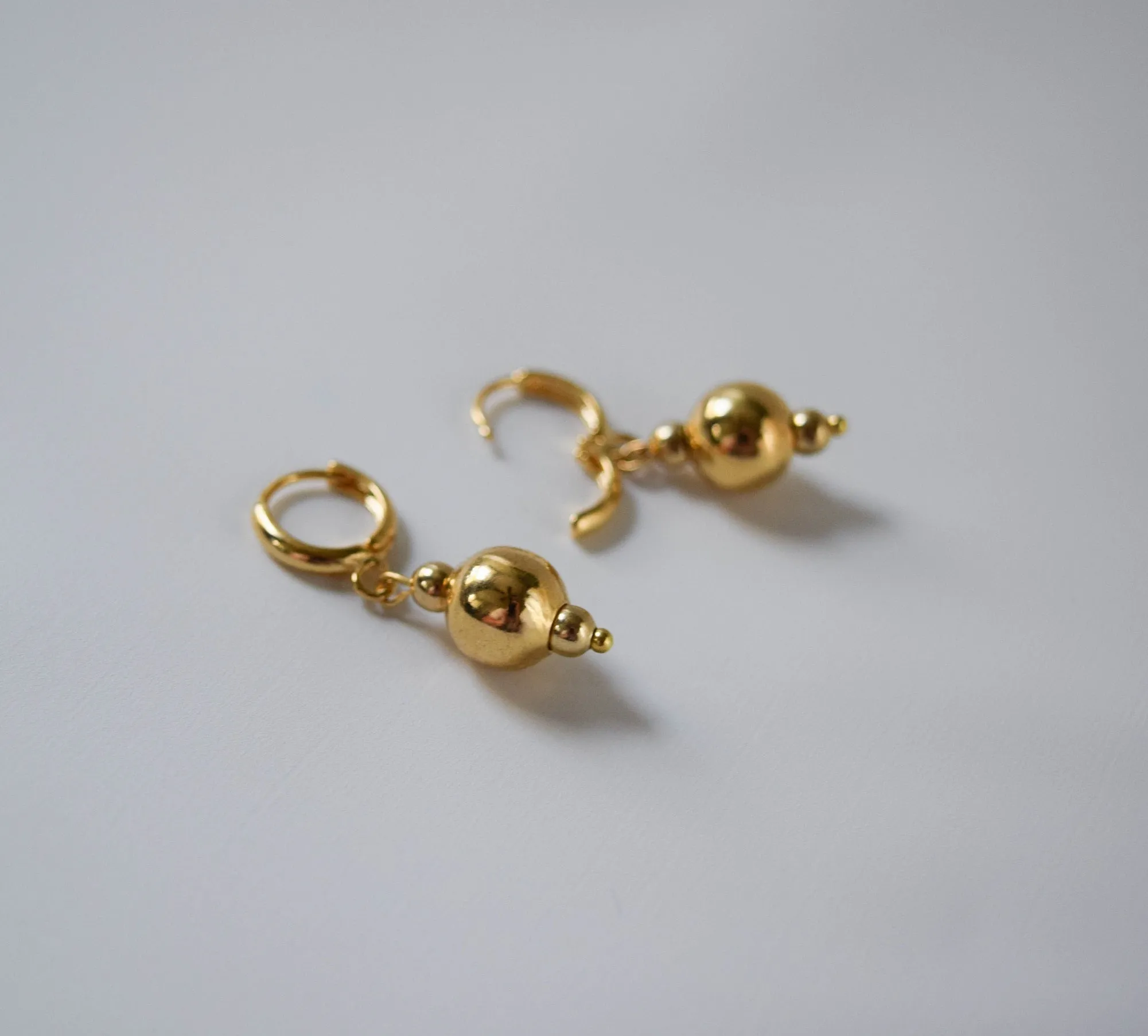 1790s Golden Ball Earrings