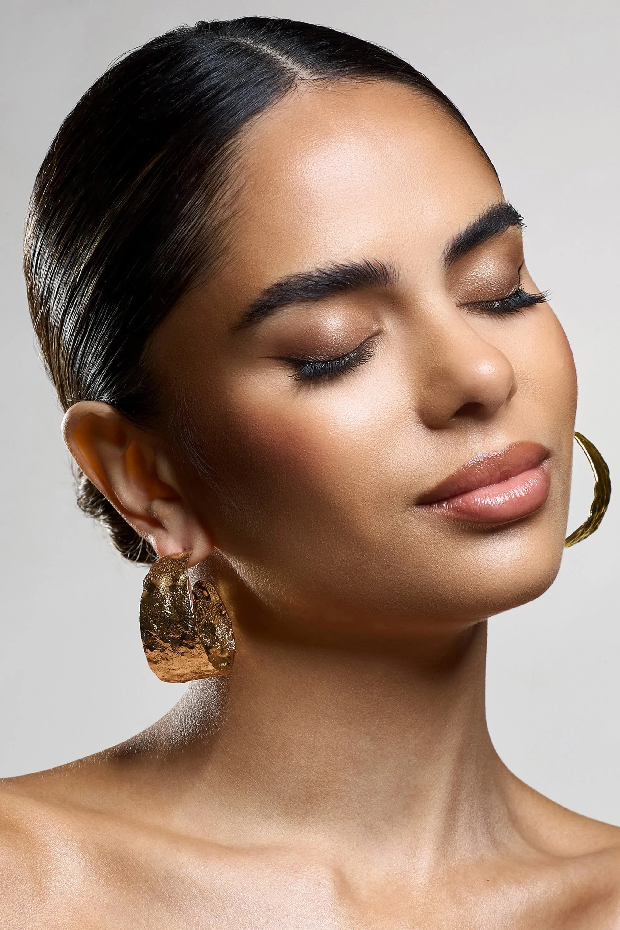 Antigua | Gold Textured Hoops