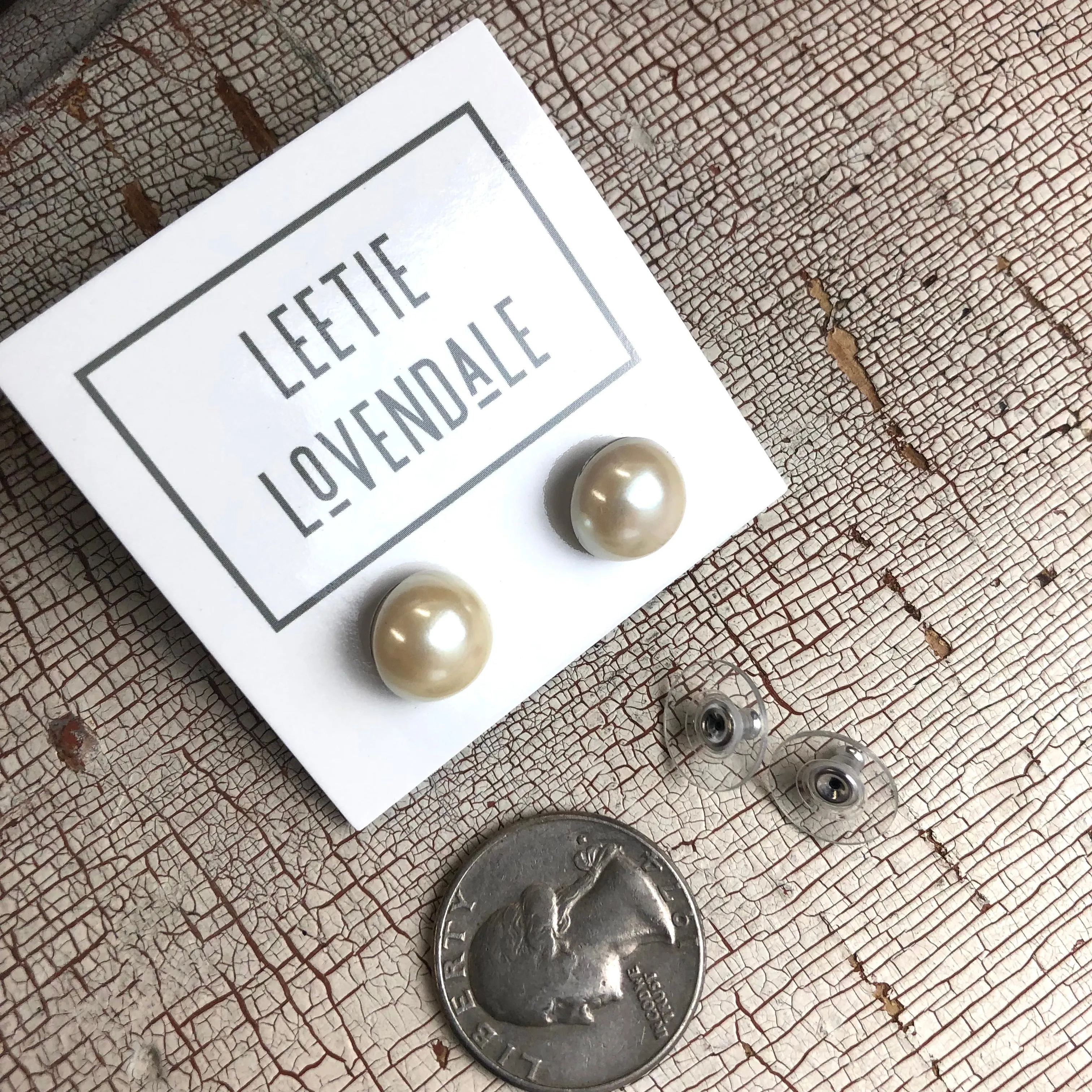 Antique Pearl Small Retro Button Stud Earrings