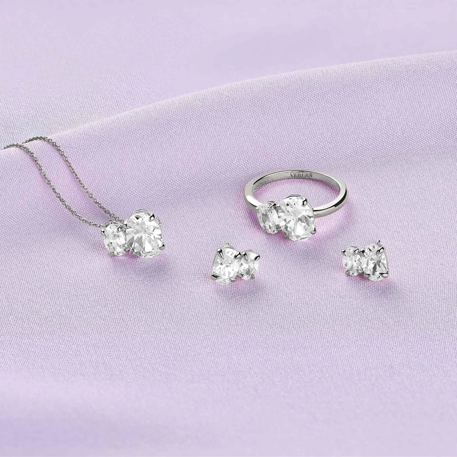 Asymmetrical Oval Diamond Toi et Moi Studs