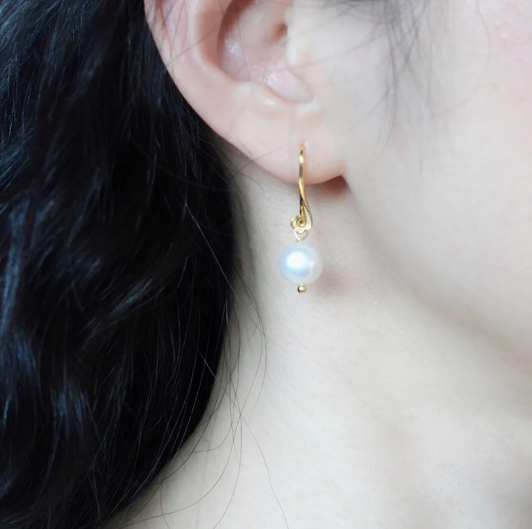 Auspicious Cloud Pearl Earrings