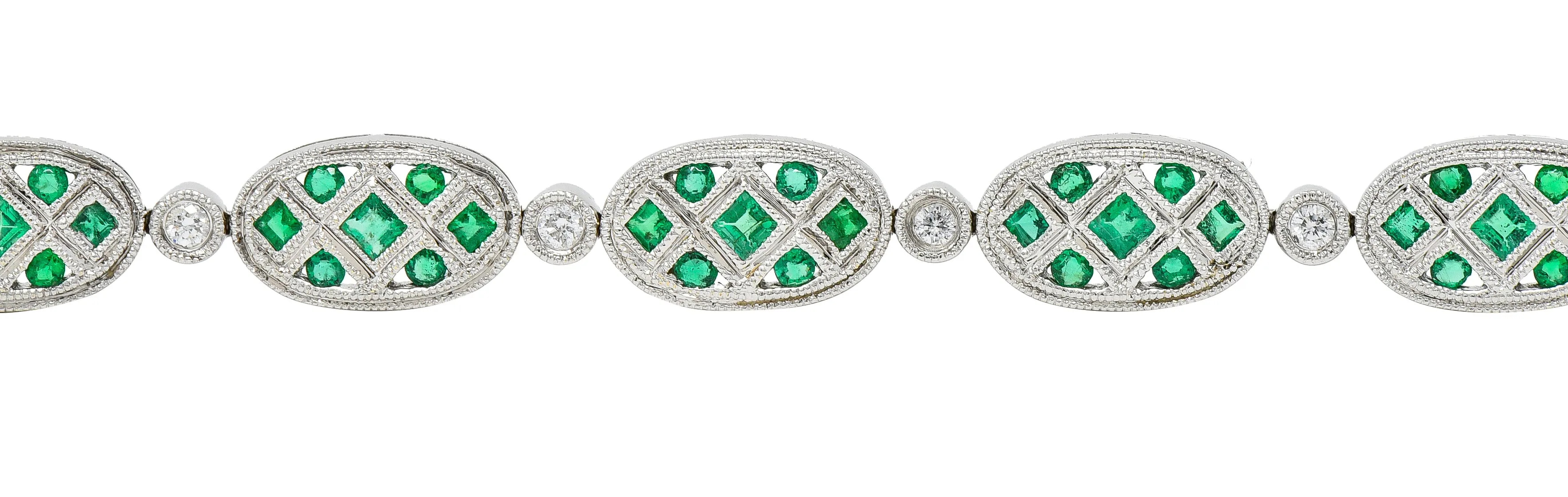 Contemporary 1.80 CTW Emerald Diamond 18 Karat White Gold Lattice Link Bracelet