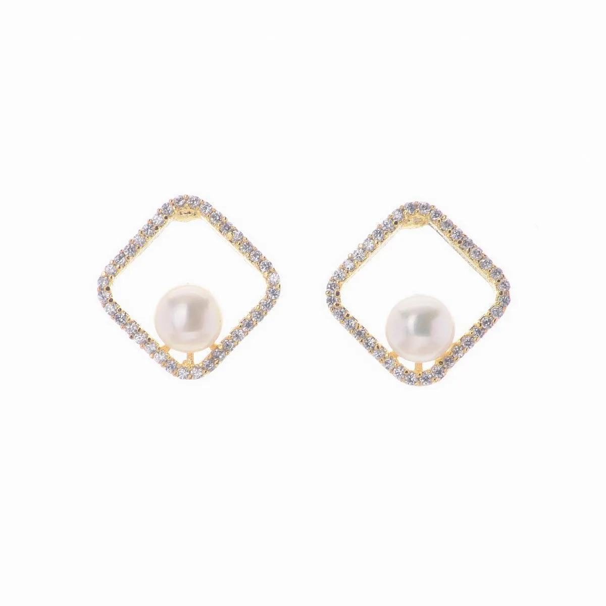 Elegant Stone Studded Pearl Earring