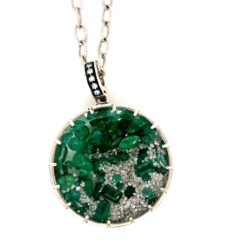 Emerald   Diamond Confetti Diamond Dust Charm