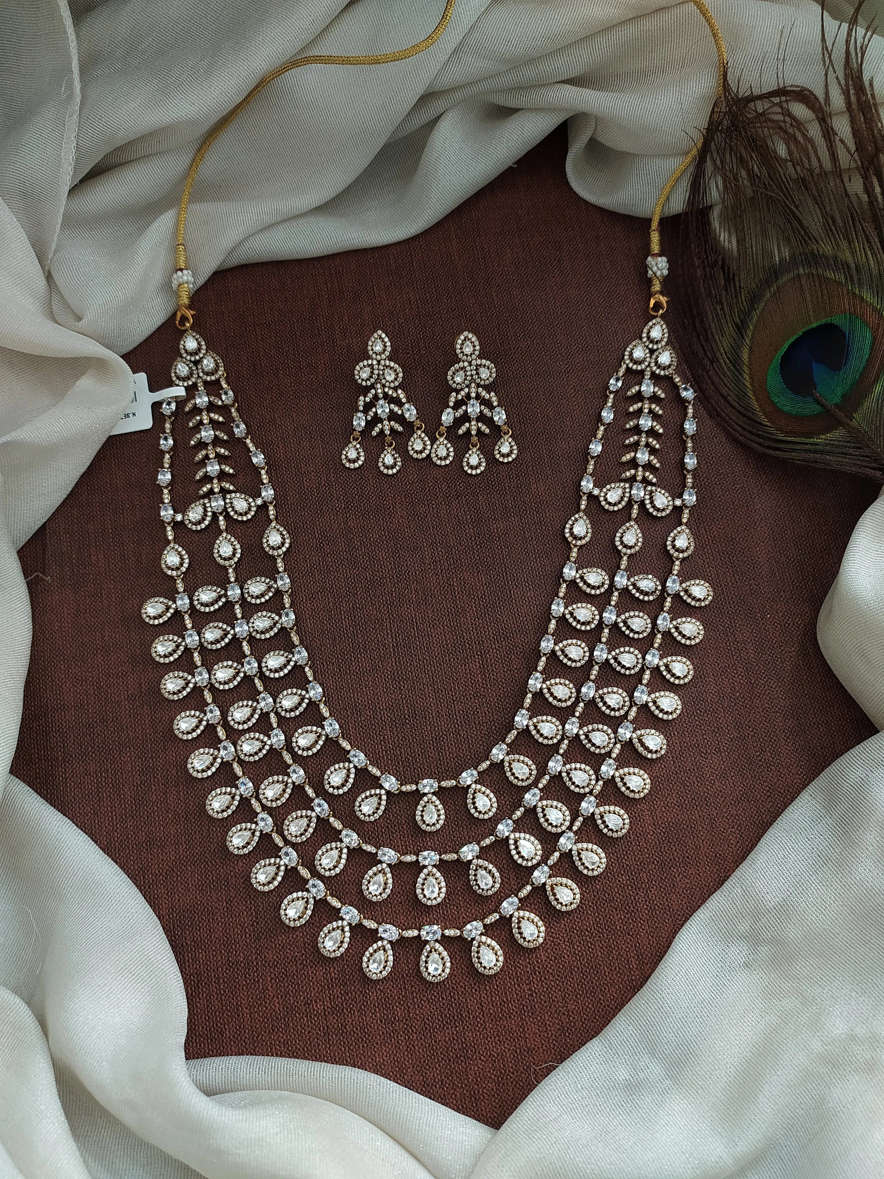 Graceful Green and White Stones Triple Layer Victorian Necklace Set