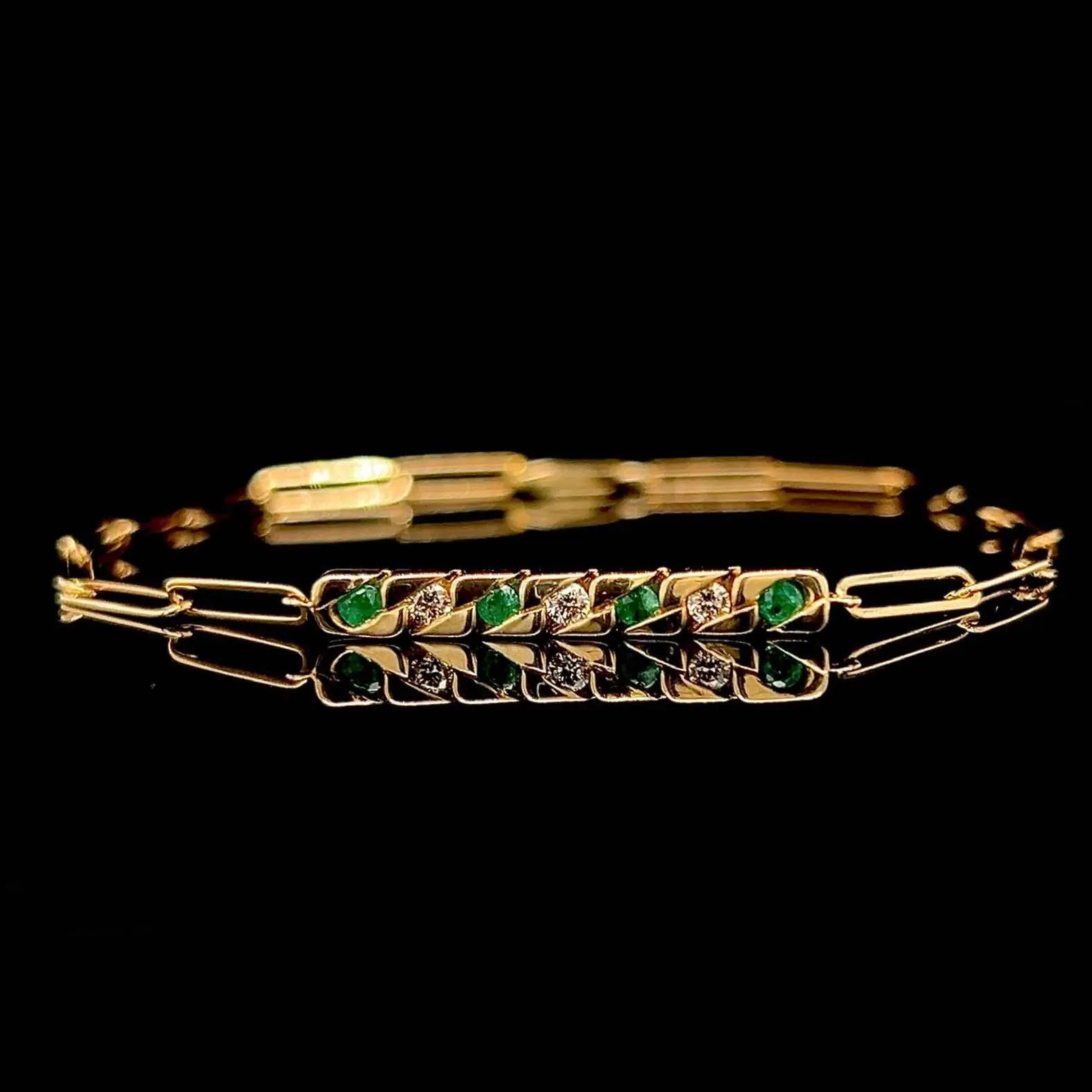 #LVNA2024 | Golden Esmeralda Flat Cubic-Link Green Emerald Genstones Diamond Bracelet 14kt