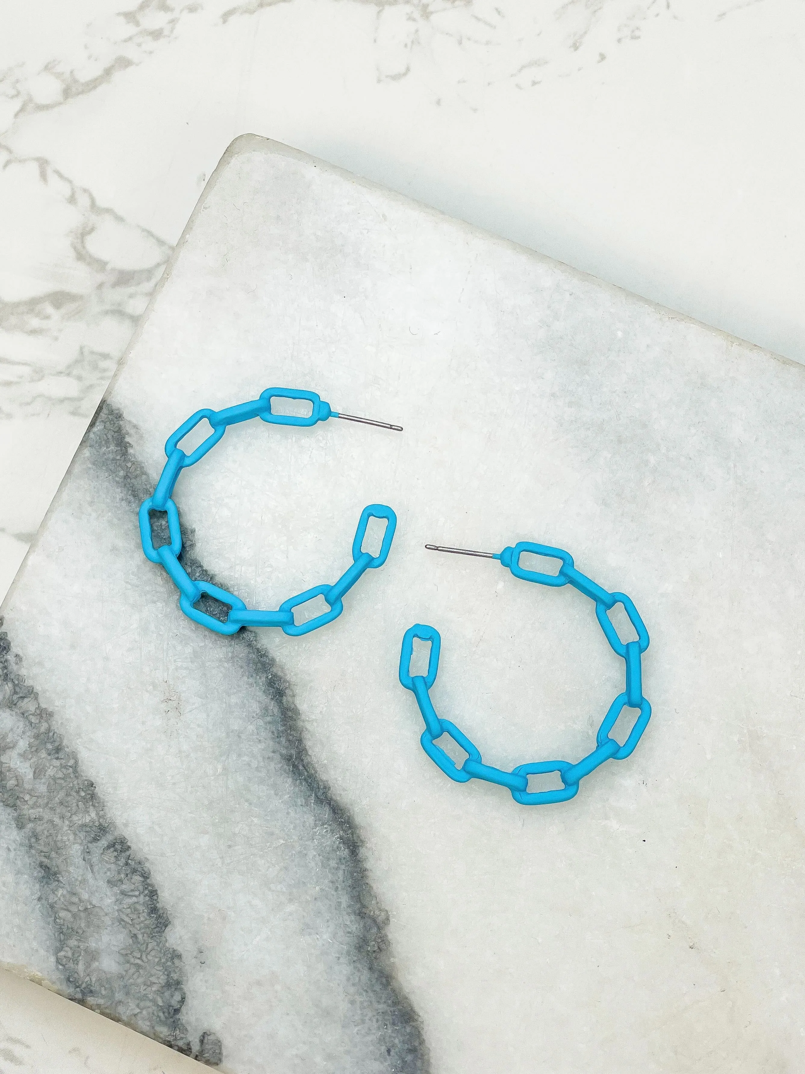 Neon Chainlink Hoop Earrings - Blue