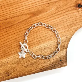 Oval Chain Linked Bracelet with Toggle Clasp and Star Charm in Silver