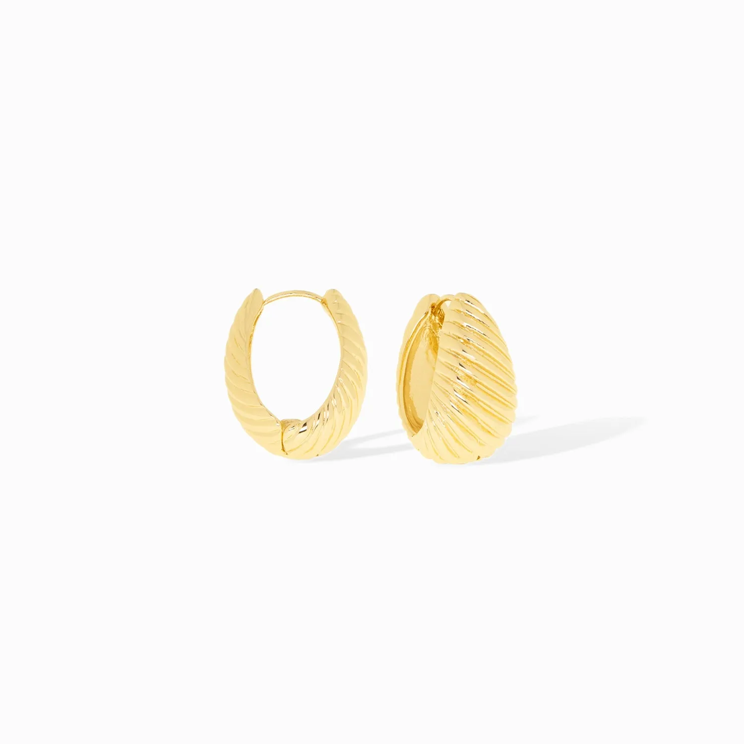 oval ribbed hinge closure earring