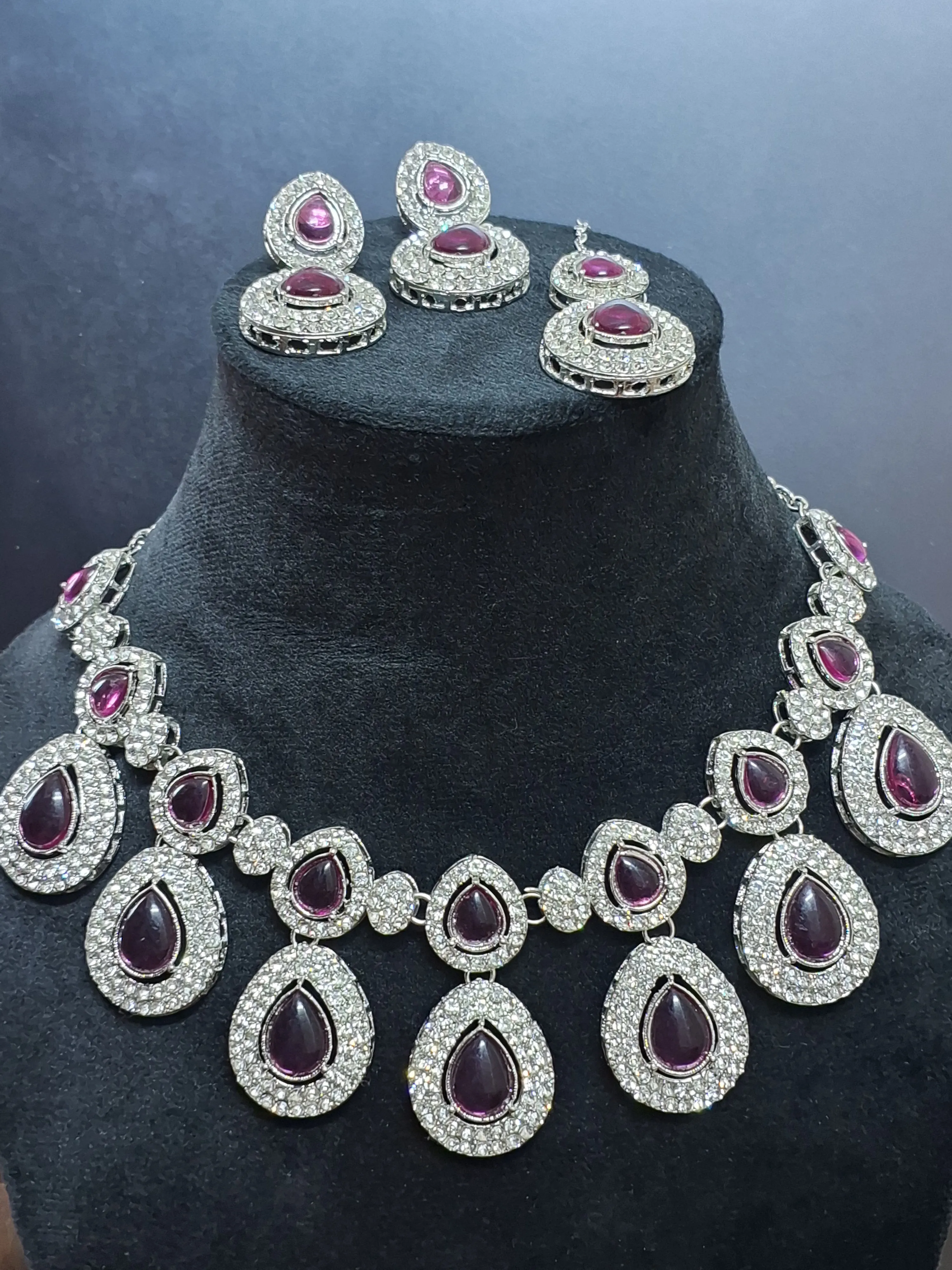 Purple colour Diamond work Kundan Necklace with Earring & Maang Tikka