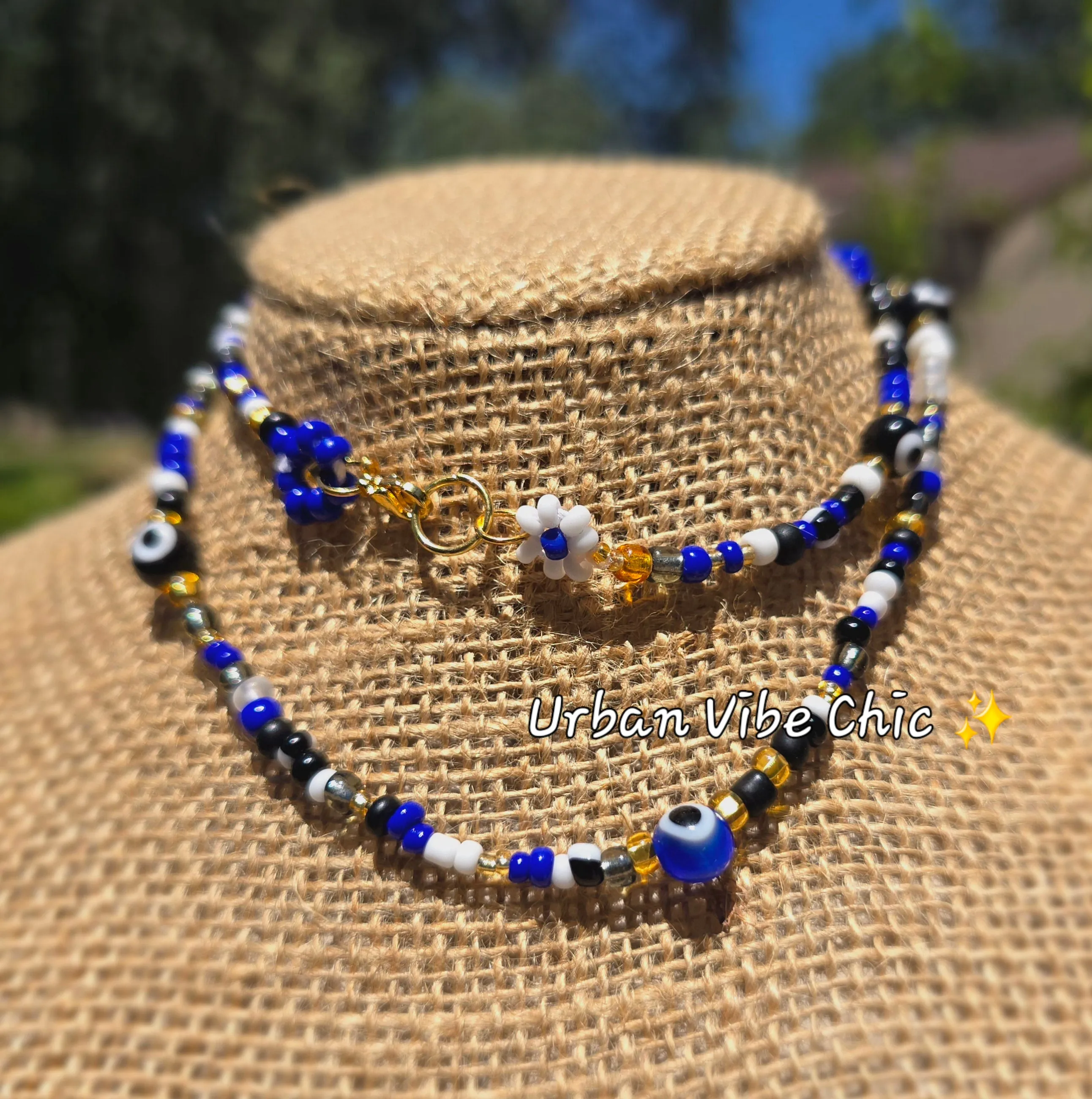 Royal Goddess Daisy Beaded Necklace |Flower Bead Bead Necklace | Urban Vibe Chic | Seed Bead Jewelry