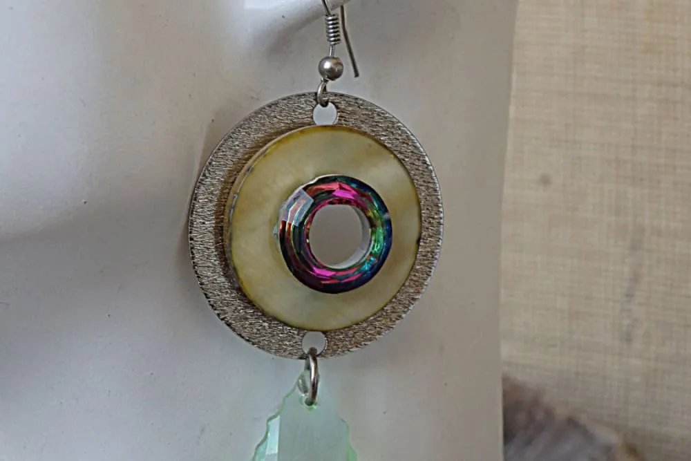 Shell hoop teardrop earring