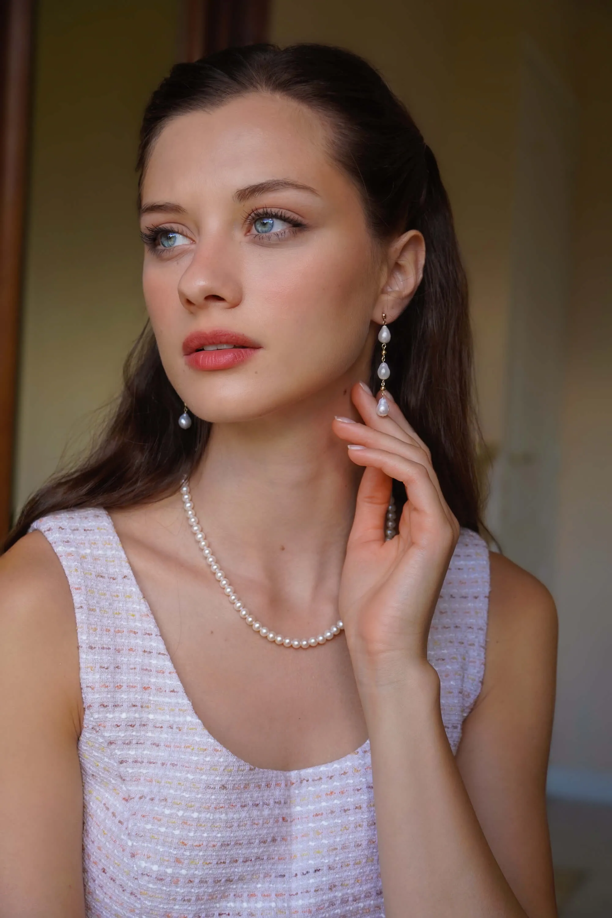 Vega Pearl Earrings